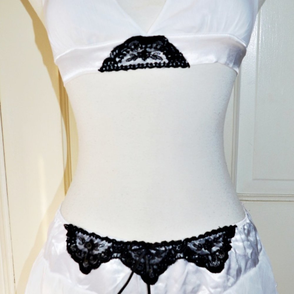 LINGERIE 2 PIECE SET  WHITE SATIN / BLACK ORNOMENTAL LACE  DESIGNER HANDMADE
